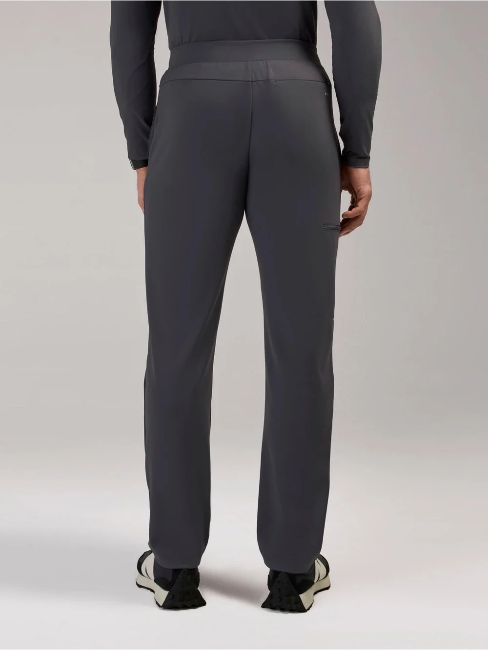 FIGS FORMx Men’s Norris Straight Leg Scrub Pant in Charcoal Size Small NWT